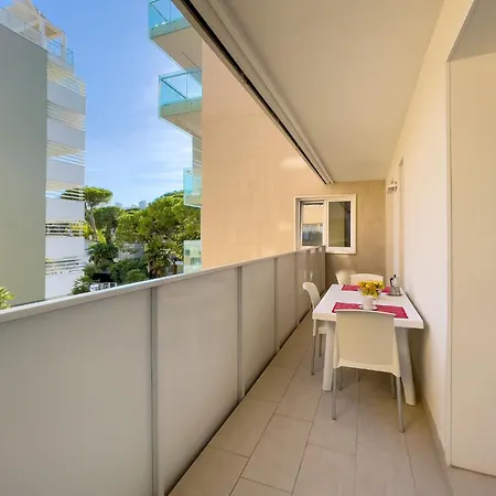 Apartment Modern Flat In A Prime Location Lignano Sabbiadoro