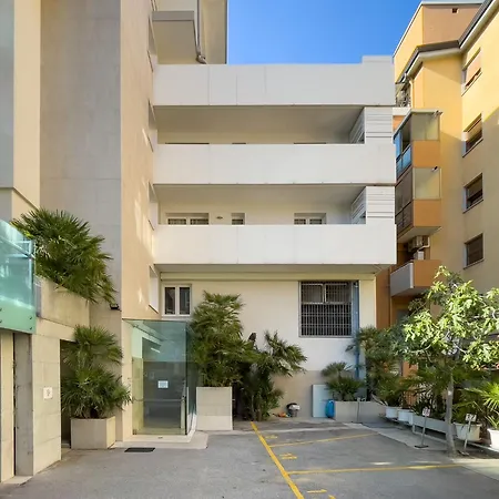 Apartment Modern Flat In A Prime Location Lignano Sabbiadoro