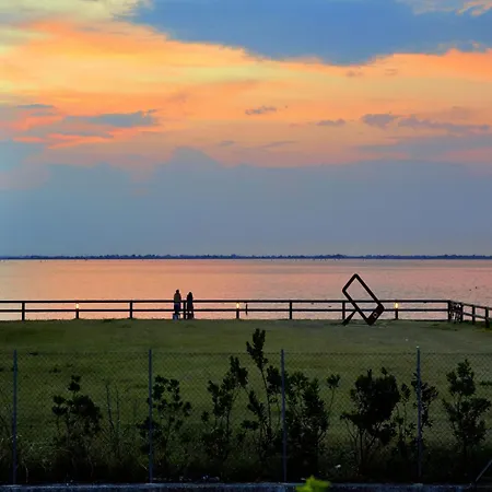 Modern Flat In A Prime Location Appartement Lignano Sabbiadoro